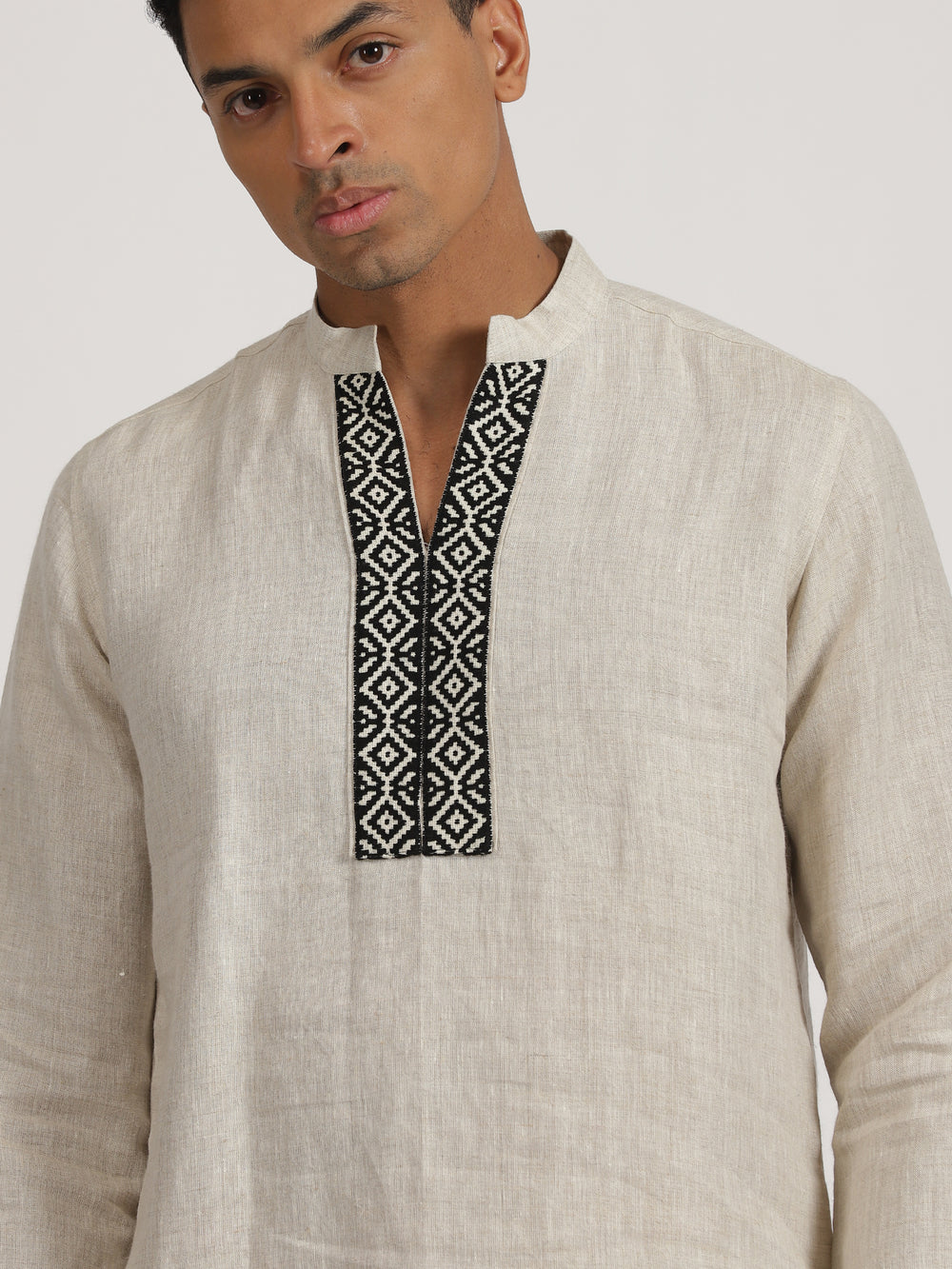 Fredrik - Pure Linen Toda Hand-Embroidered Long Sleeve Shirt - Ecru
