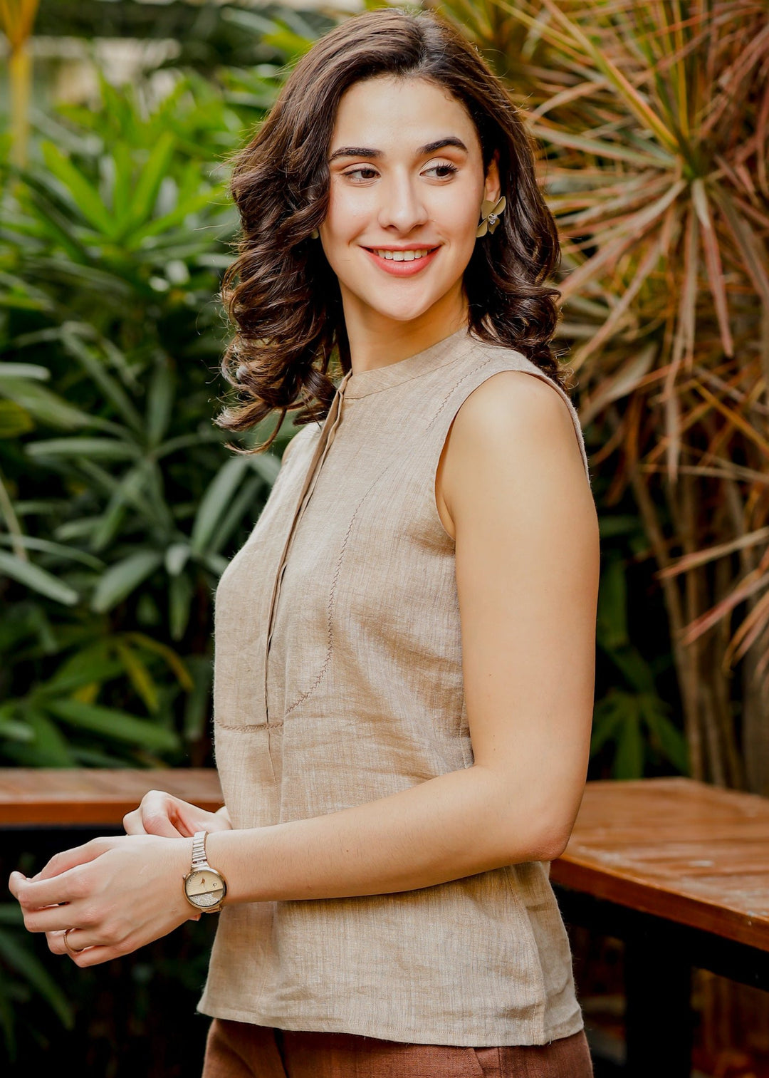 Bella - Pure Linen Sleeveless With Stitch Detailed Yoke - Mocha