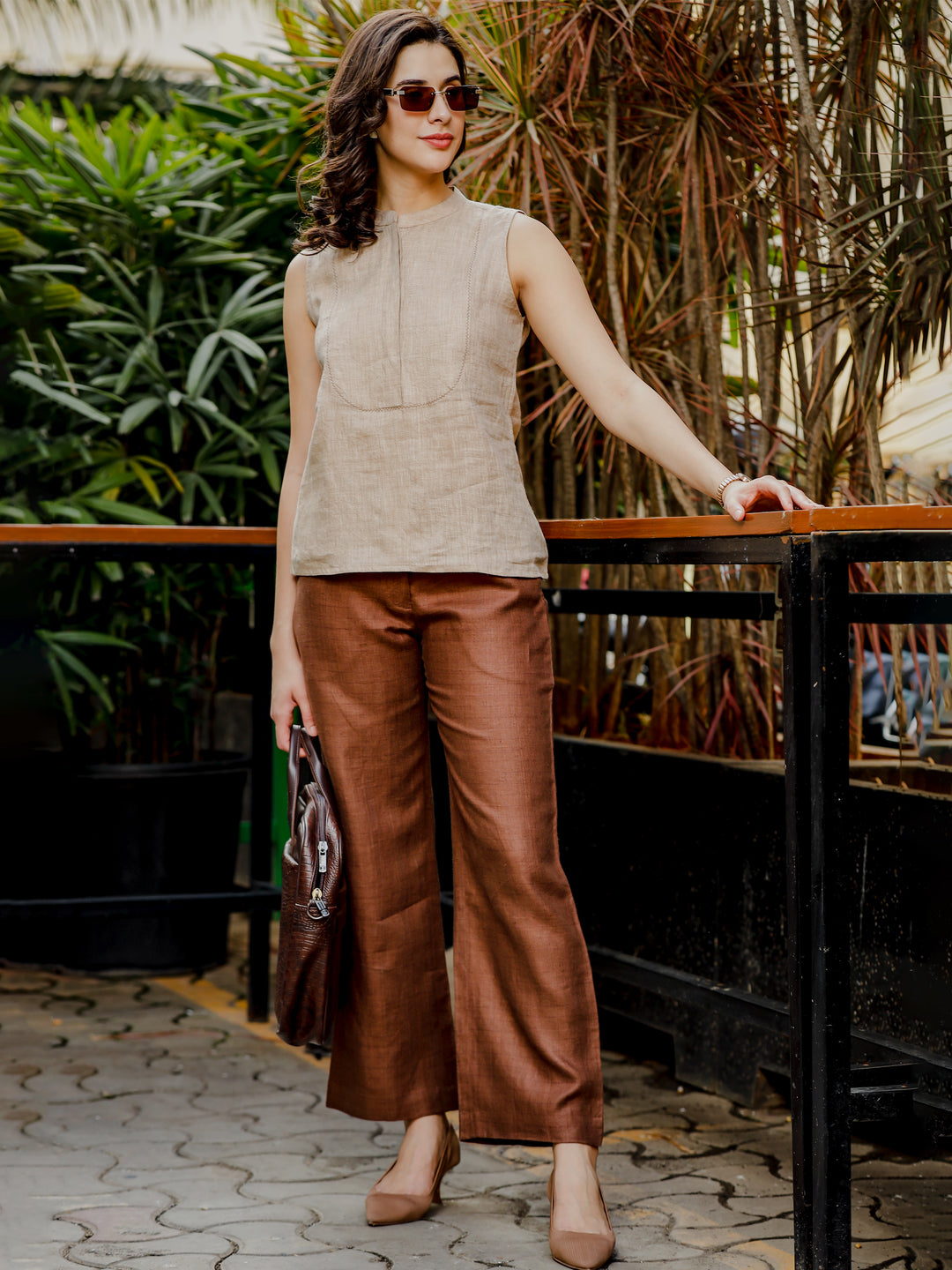 Bella - Pure Linen Sleeveless With Stitch Detailed Yoke - Mocha