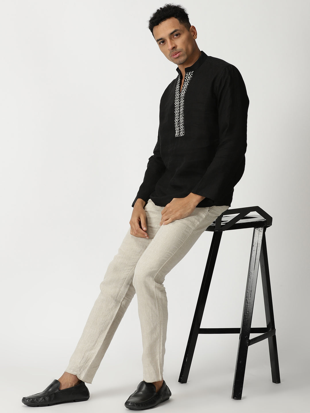 Fredrik - Pure Linen Toda Hand-Embroidered Long Sleeve Shirt - Black