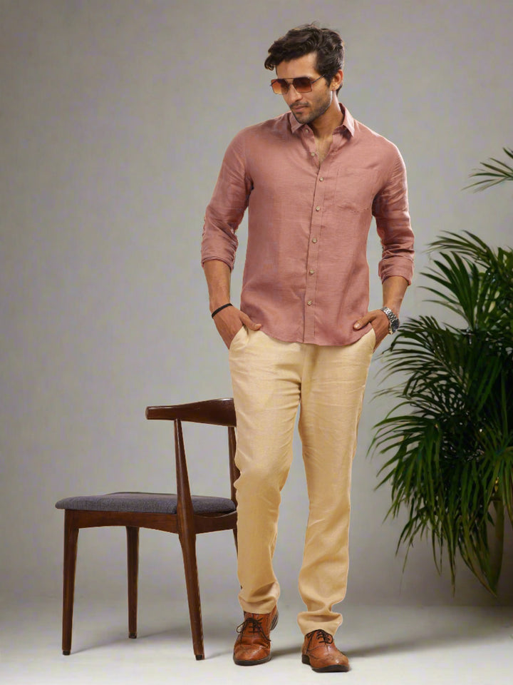 Man wearing a 100% pure linen fondue pink full sleeve shirt