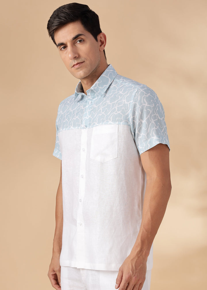 Kyro - Pure Linen Short Sleeve Shirt With Print - White & Light Blue Crest Print