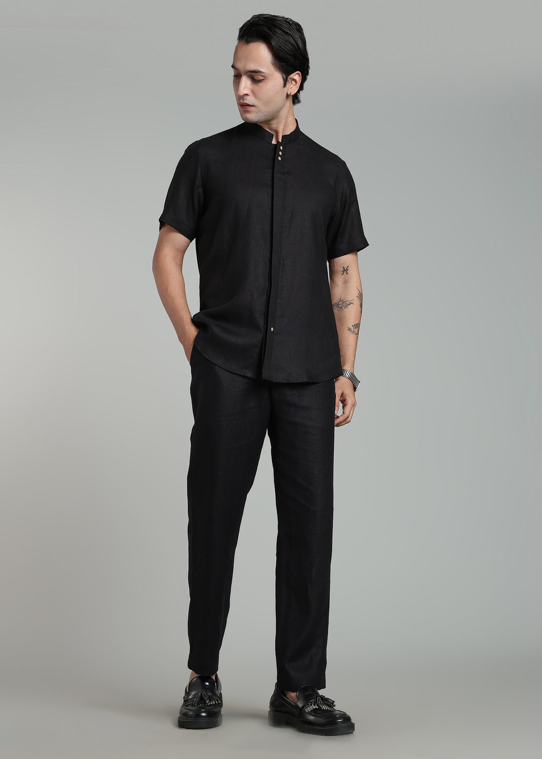 Mavro - Pure Linen Half Sleeve Shirt with Button Detail – Black