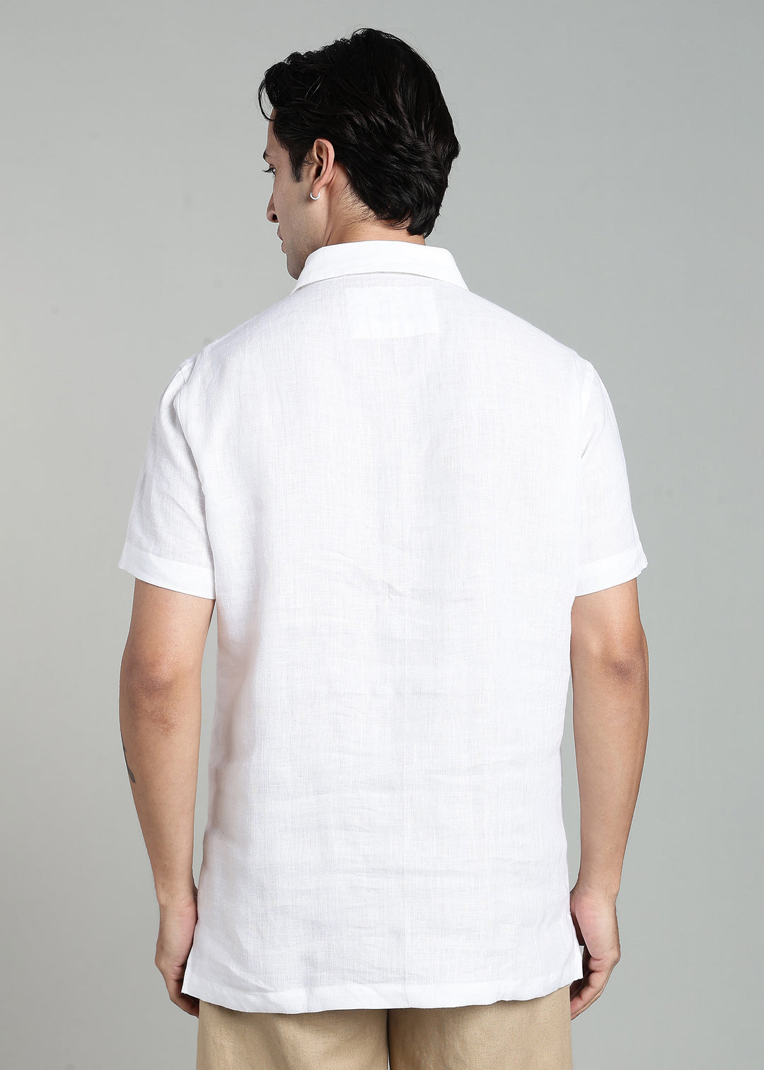 Vento - Pure Linen Relaxed V Neck T Shirt - White with Blue Embroidery