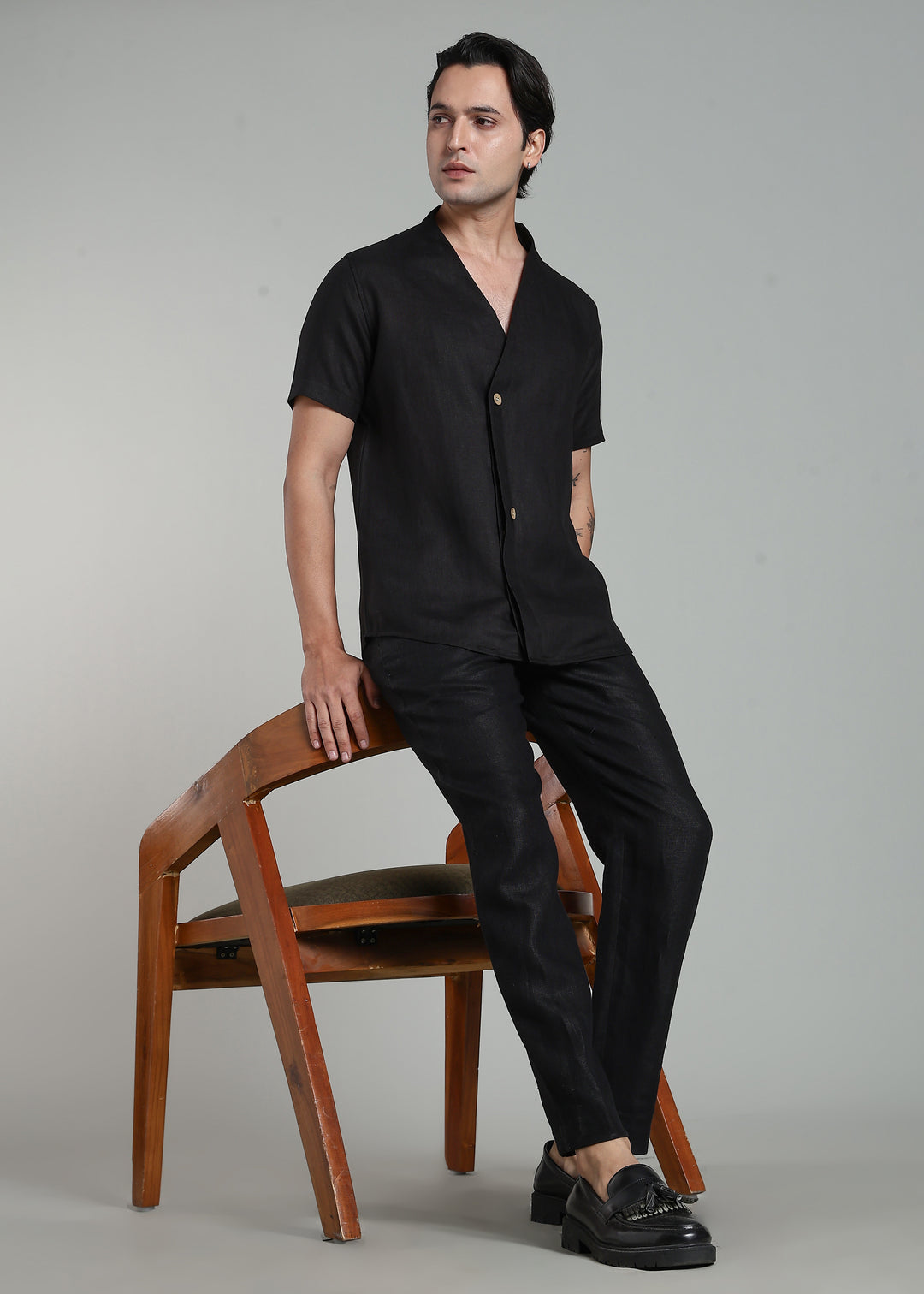 Void - Pure Linen Collarless Half Sleeve Shirt – Black