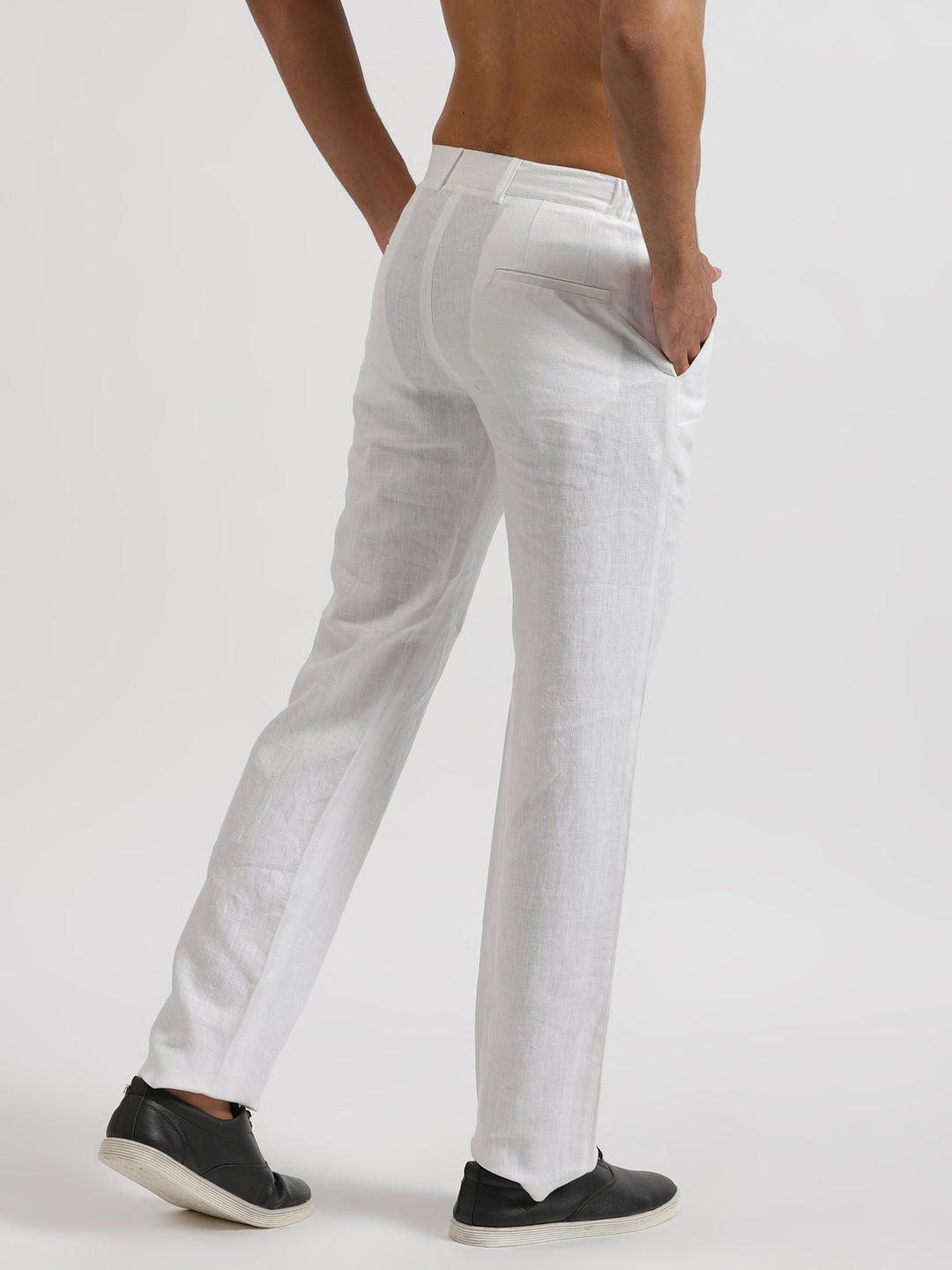 The Best White Linen Pants to Wear This Summer (2021)  White pants women, Linen  pants outfit, Womens linen trousers