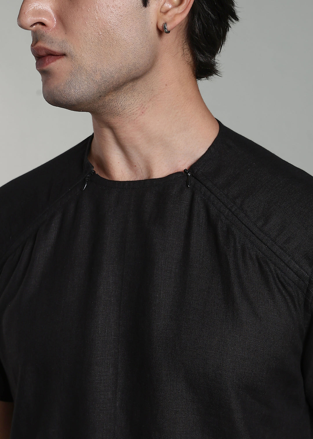 Kohl - Pure Linen Double Zip T-Shirt - Black