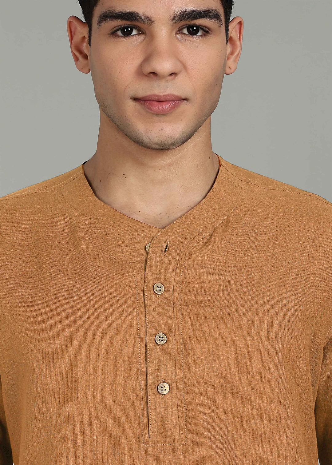 Ruben - Pure Linen Baseball Jersey Neckline T-Shirt - Mustard Brown