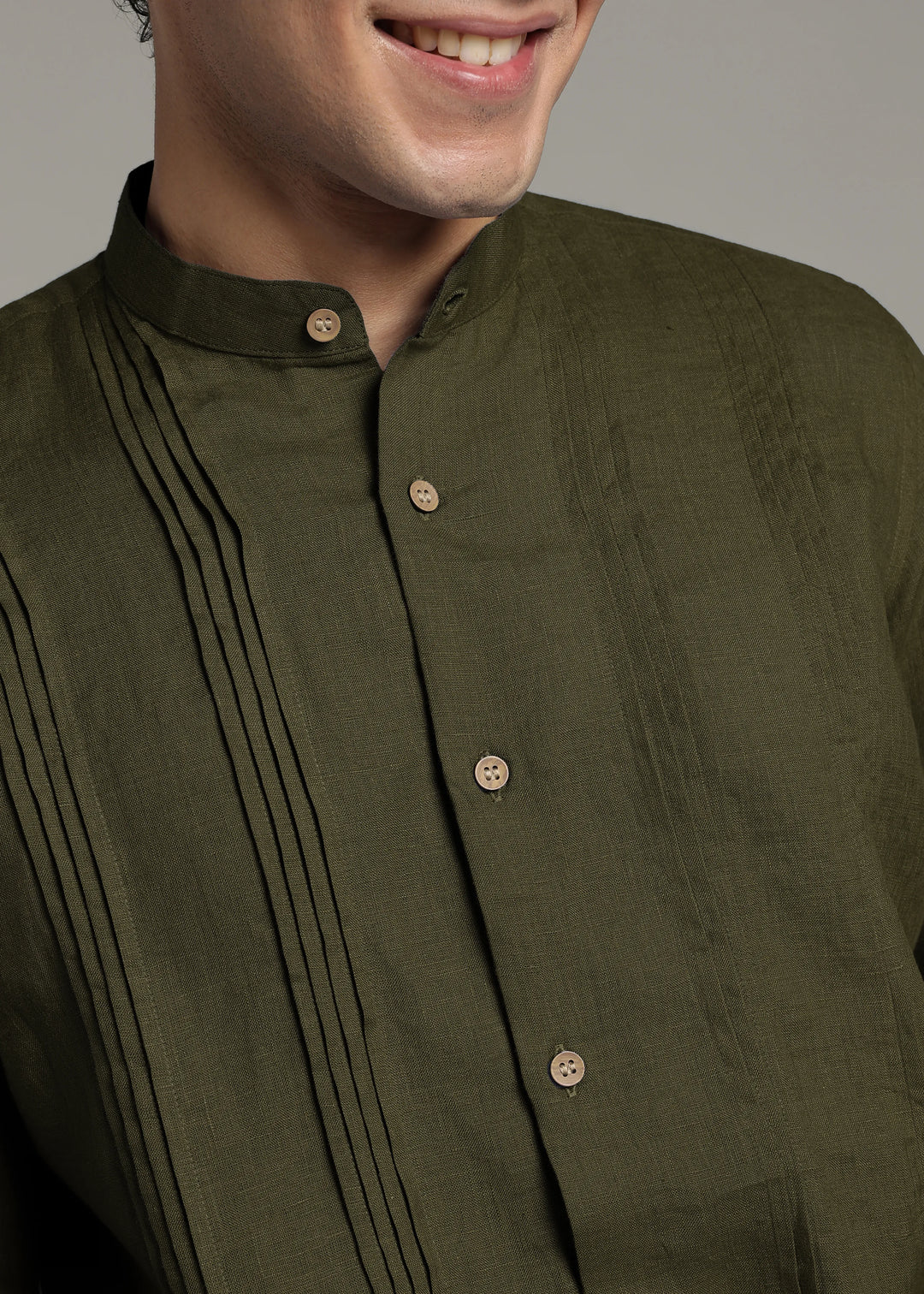 Archer - Pure Linen Mandarin Collar Pleat Detail Full Sleeve Shirt - Moss Green