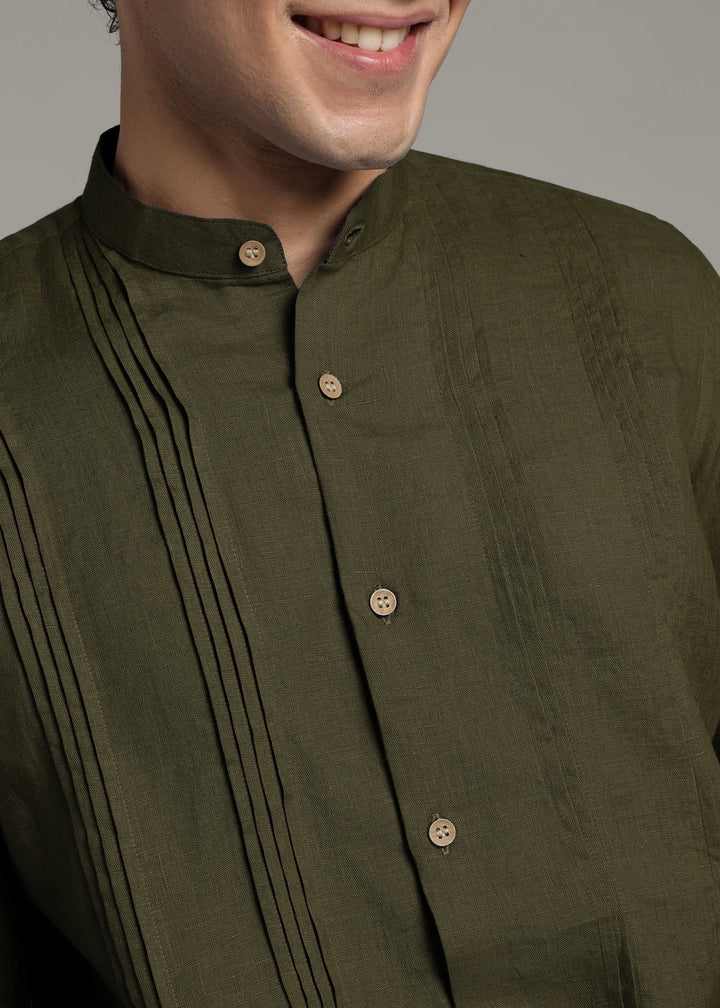 Archer - Pure Linen Mandarin Collar Pleat Detail Full Sleeve Shirt - Moss Green