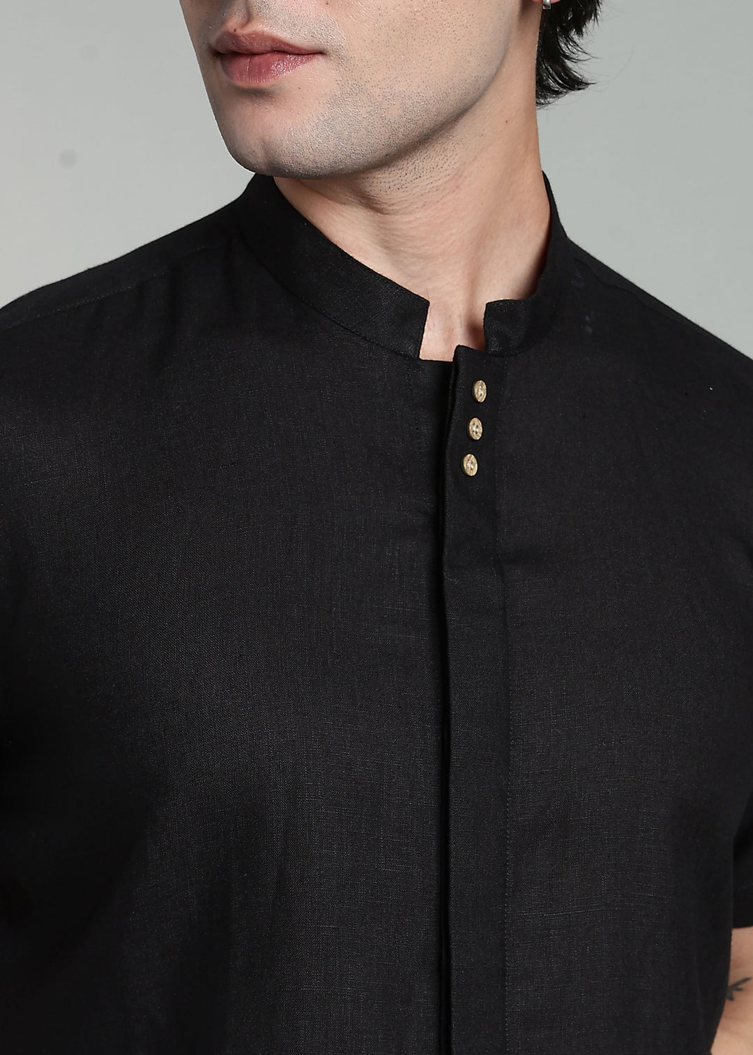 Mavro - Pure Linen Half Sleeve Shirt with Button Detail – Black
