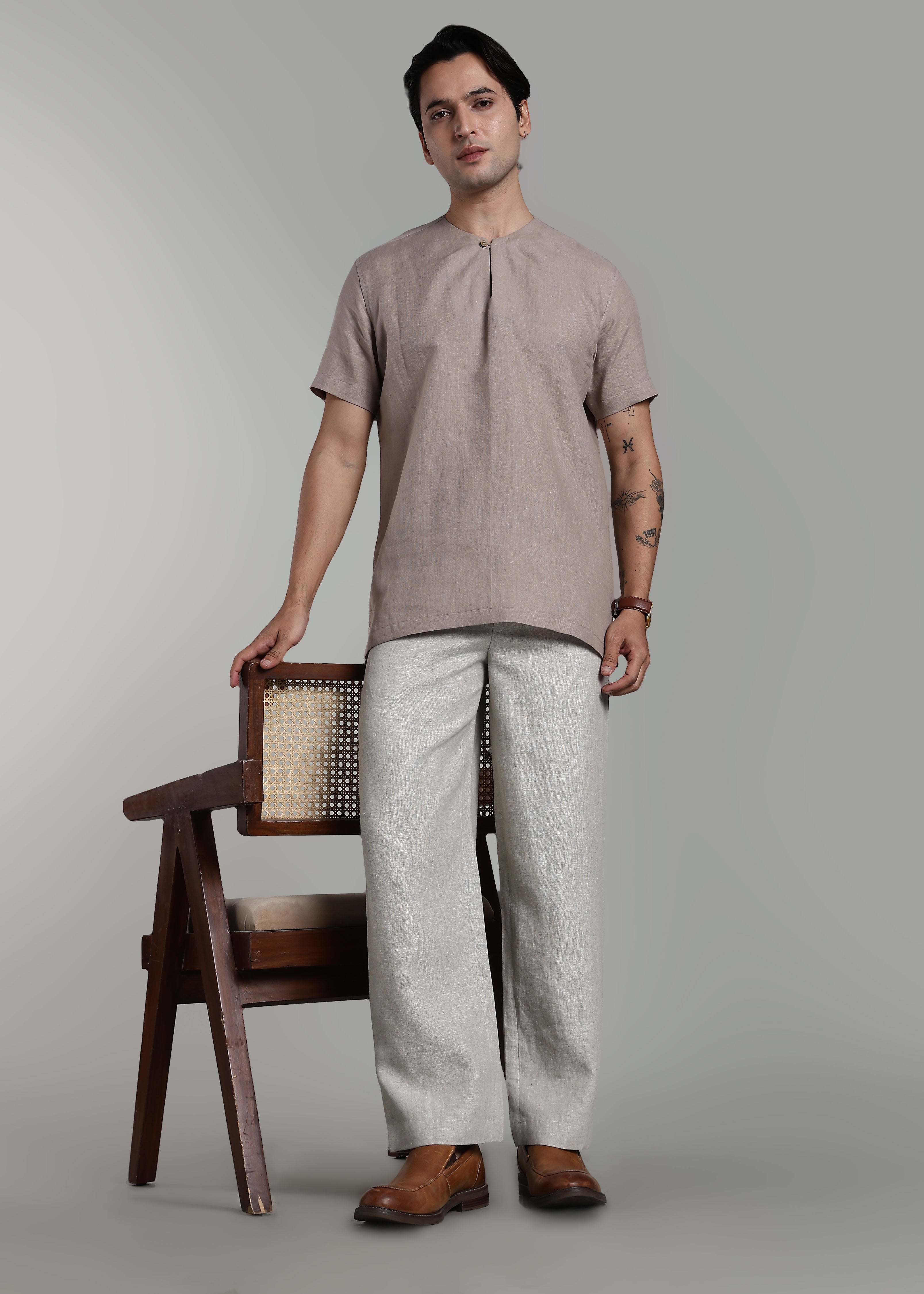 vital pure linen roped tuck pants リネンパンツ Ecru Pure Linen Relaxed Fit Trousers with Elastic Waistband and