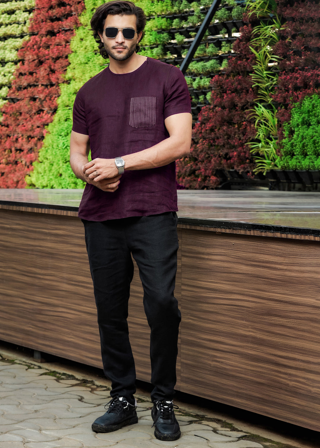 Simon - Pure Linen Stitch Detail Short Sleeve T-Shirt - Dark Purple (Factory Rescue)