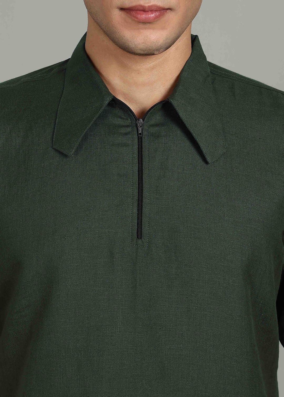 Aero - Pure Linen Front Zipper T-Shirt with Stylized Collar - Dark Fern Green