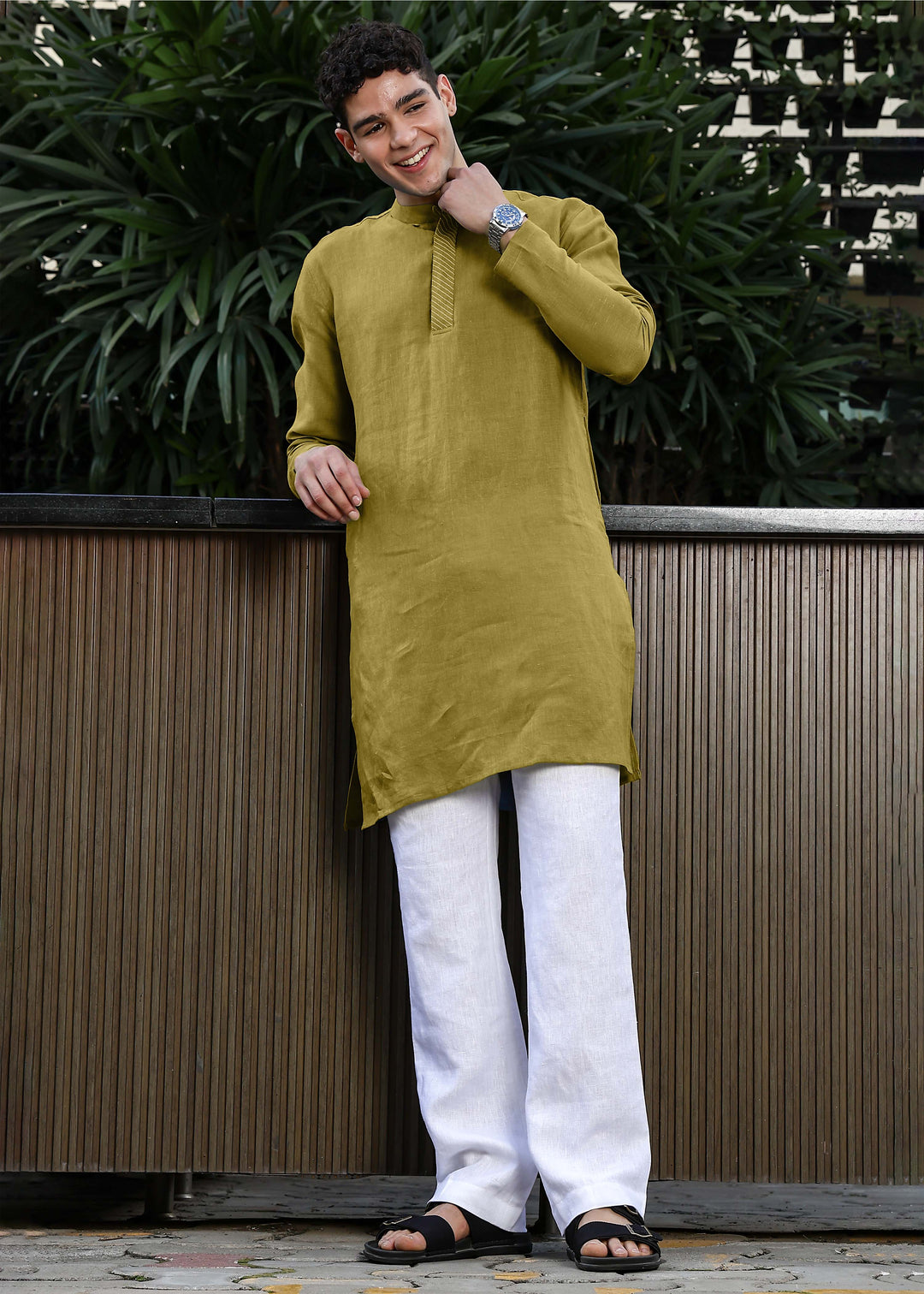 Daven - Full Sleeve Band Collar Detailed Placket Pure Linen Kurta - Sap Green