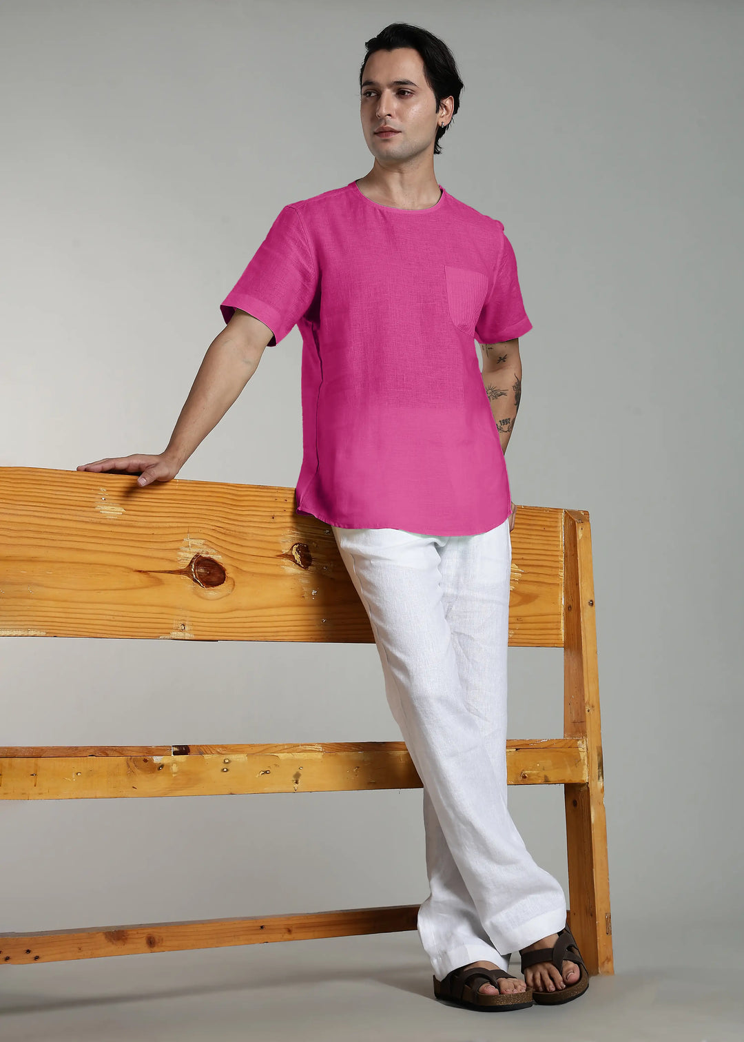 Simon - Pure Linen Stitch Detail Short Sleeve T-Shirt - Raspberry Pink