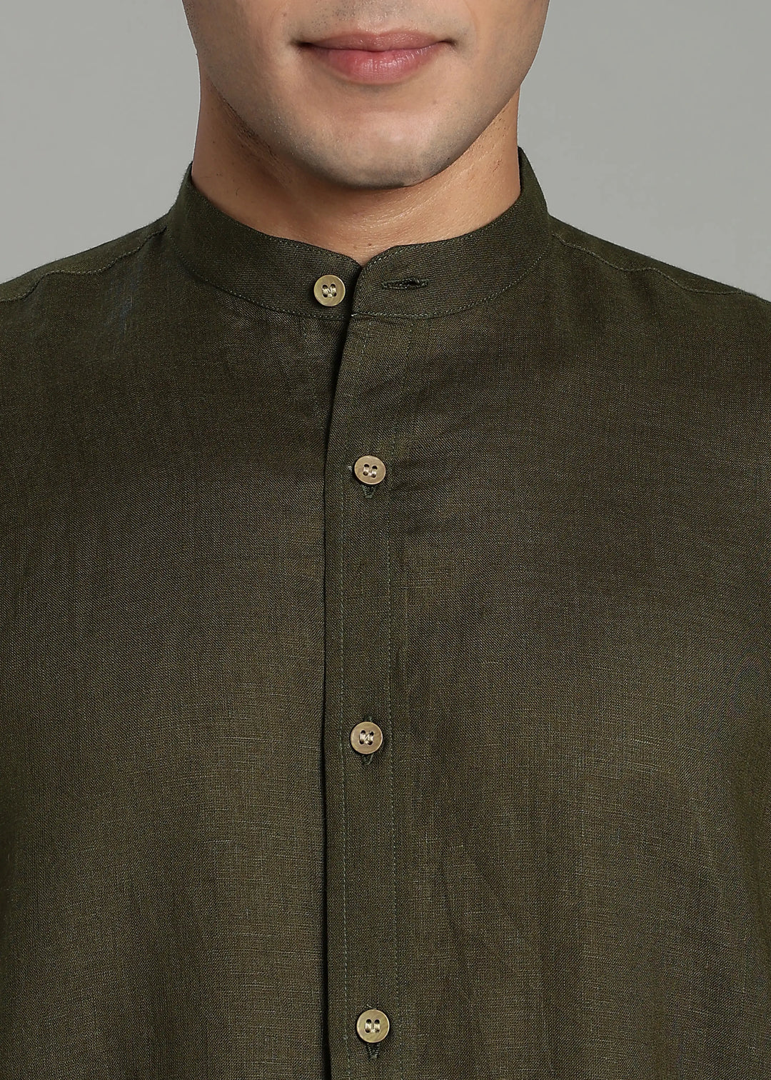 Clover – Pure Linen Appliqué Mandarin Collar Full Sleeve Shirt – Moss Green