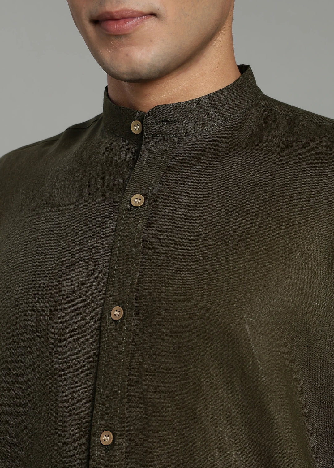 Clover – Pure Linen Appliqué Mandarin Collar Full Sleeve Shirt – Moss Green