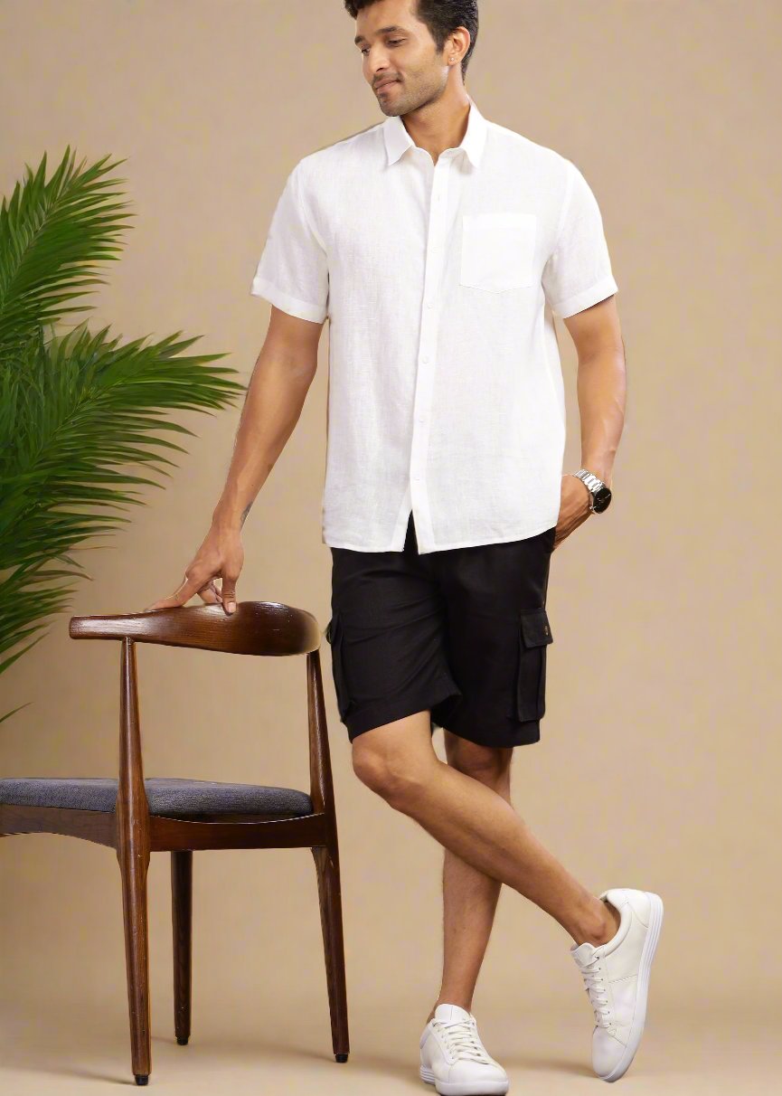 Kin - Linen Cargo Shorts With Square Pocket- Black