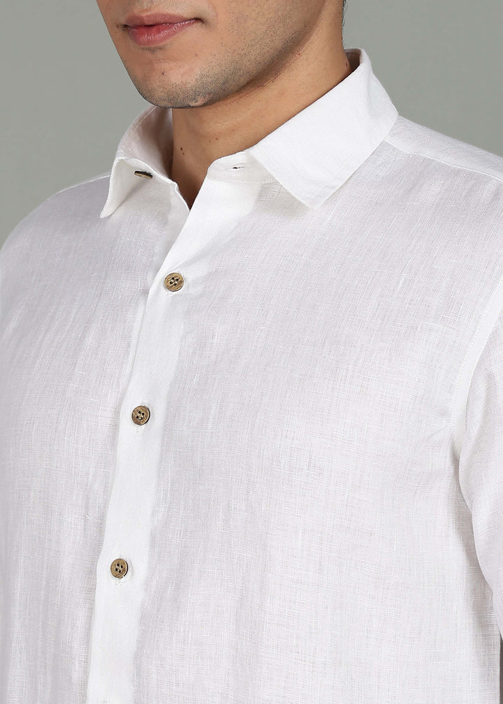 Man wearing a 100% pure linen White full sleeve shirt in 60 LEA against a gray background
