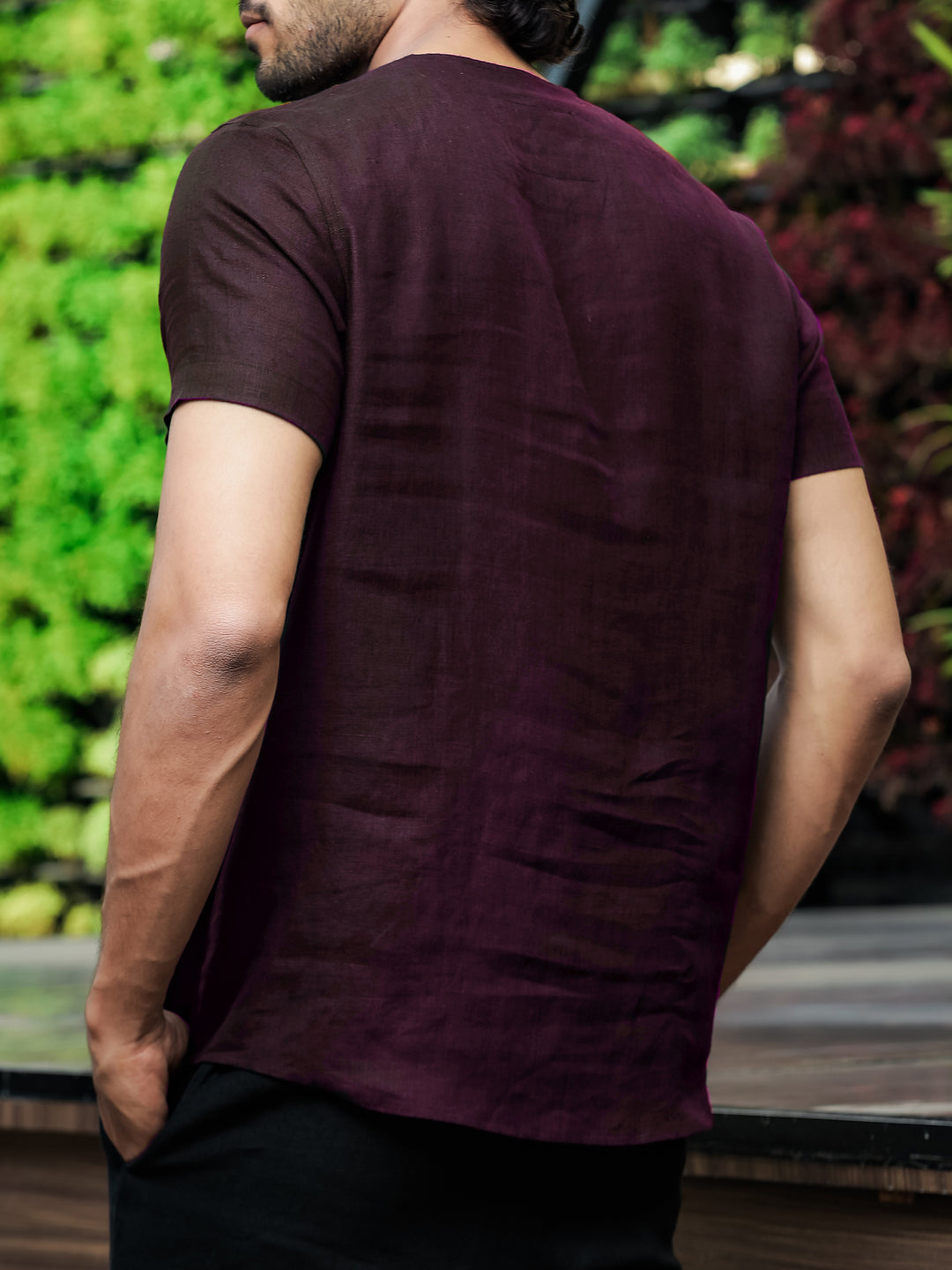 Simon - Pure Linen Stitch Detail Short Sleeve T-Shirt - Dark Purple