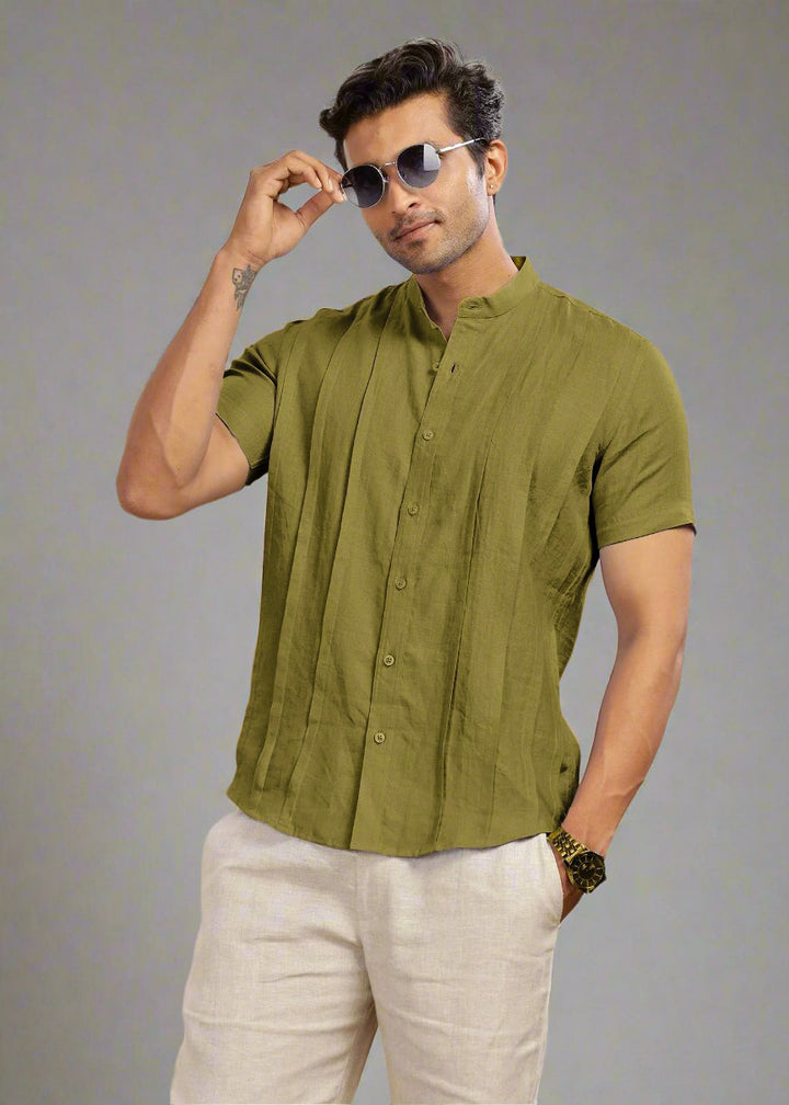 Stark 100% Pure Linen Half Sleeve Shirt in Sap Green with Regular Collar crafted in 60 LEA
