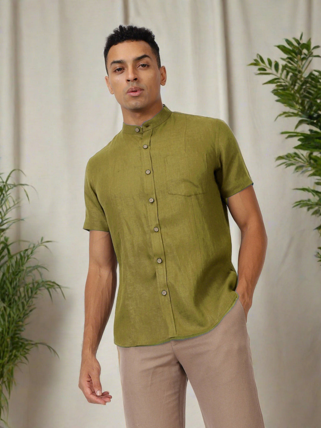 Trevor - Pure Linen Mandarin Collar Half Sleeve Shirt - Sap Green