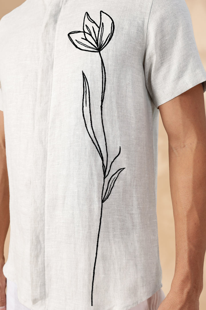 Amari - Pure Linen Short Sleeve Shirt with Floral Embroidery - White
