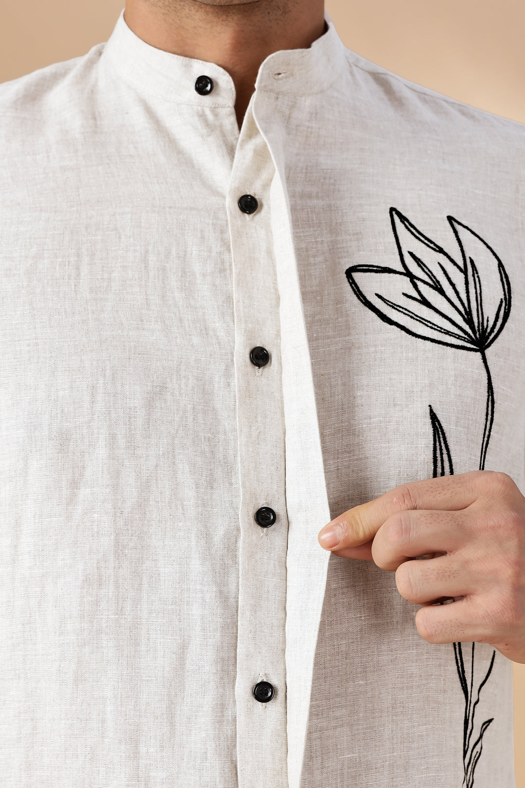 Amari - Pure Linen Short Sleeve Shirt with Floral Embroidery - White