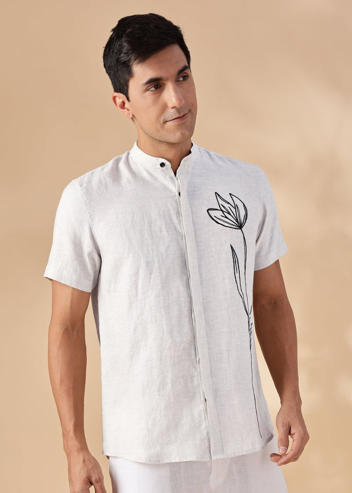 Amari - Pure Linen Short Sleeve Shirt with Floral Embroidery - White