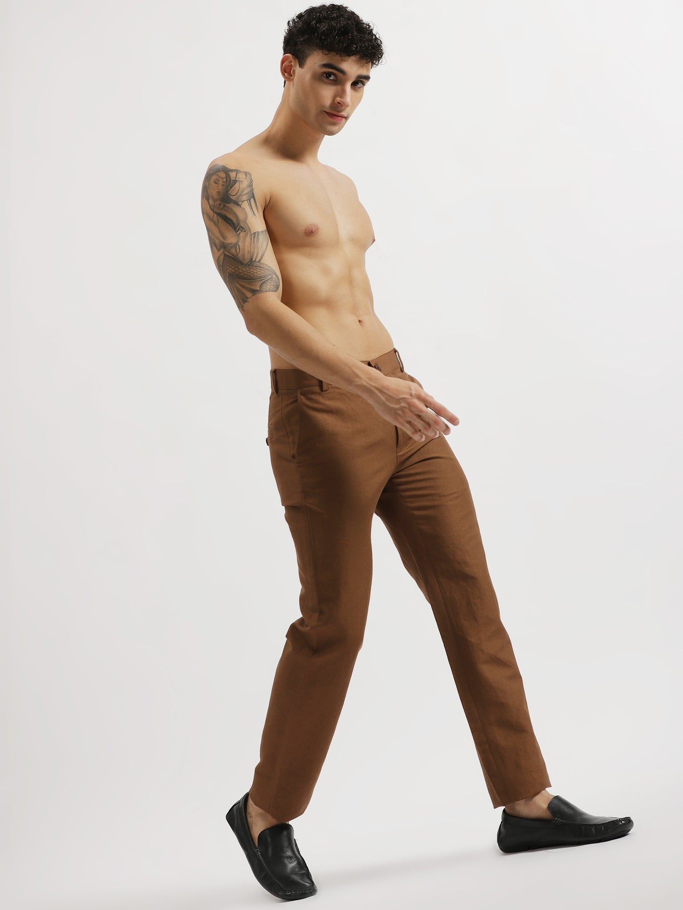Ian Chino Pants - Linen Trousers - Beaver Brown