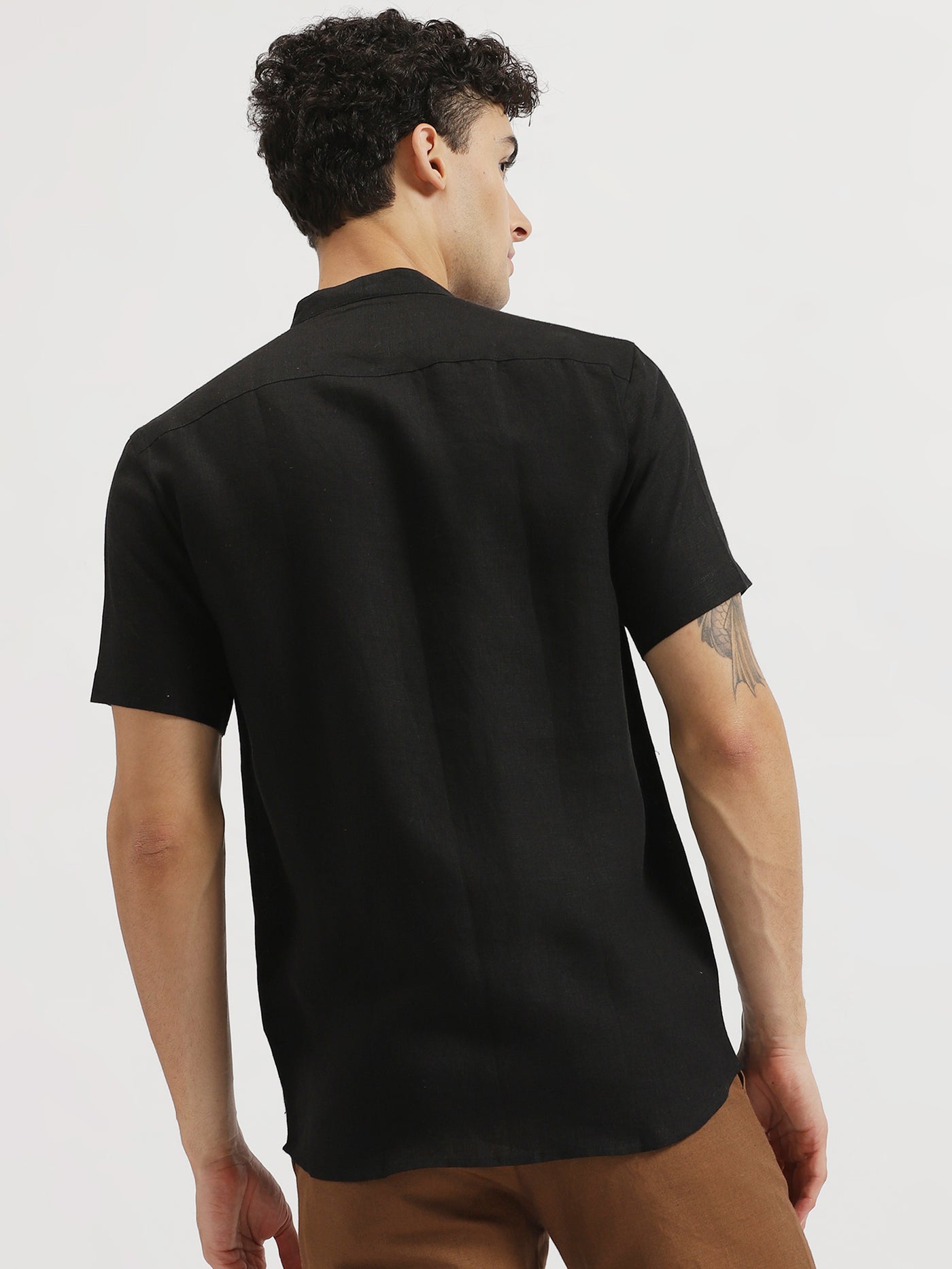Ronan - Pure Linen Mandarin Collar Half Sleeve Shirt - Black