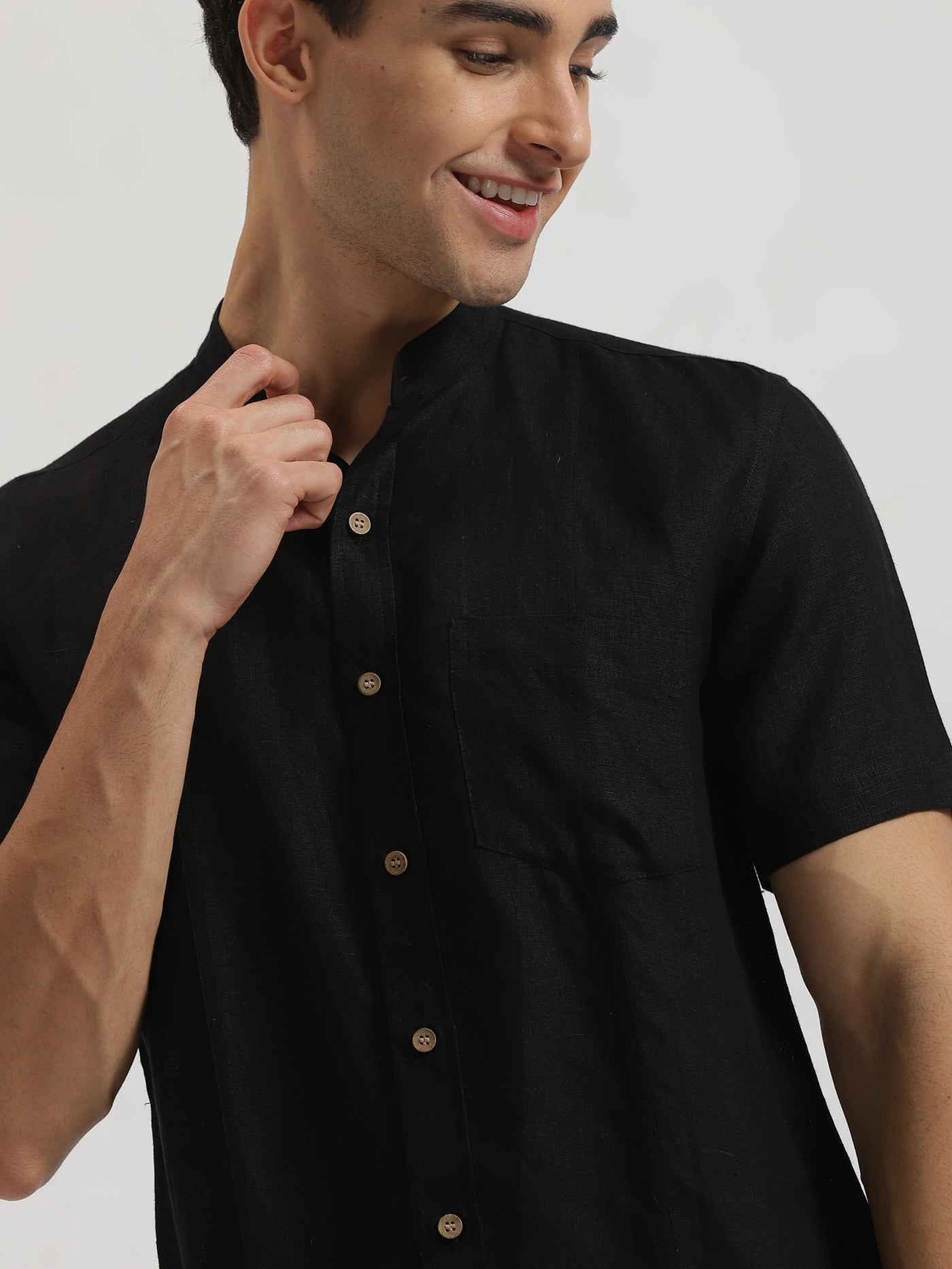 Trevor - Pure Linen Mandarin Collar Half Sleeve Shirt - Black